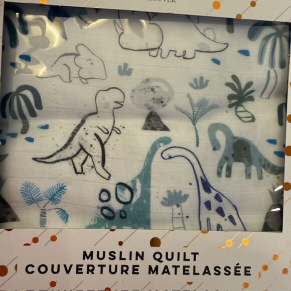 NWT Loulou Lollipop Set Muslin Quilt Baby or Toddler Blanket /Knot Hat Dinosaurs - Picture 3 of 5